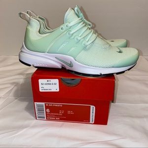 Women’s Nike Air Presto — Mint